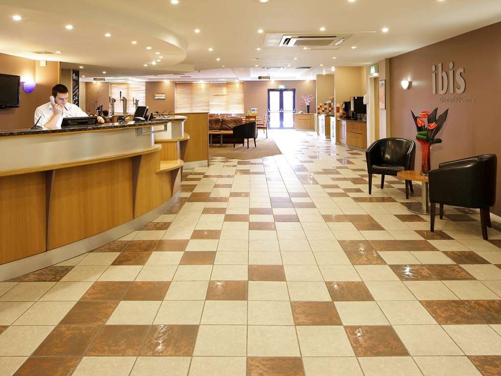 Отель Ibis Cardiff Gate - International Business Park Экстерьер фото