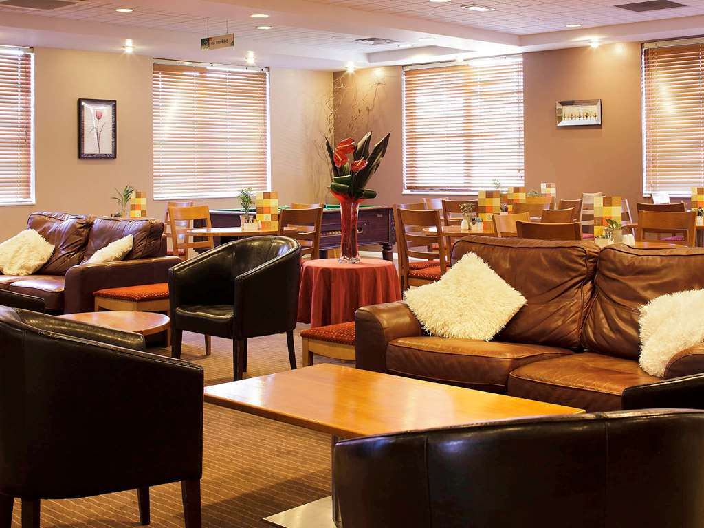 Отель Ibis Cardiff Gate - International Business Park Ресторан фото